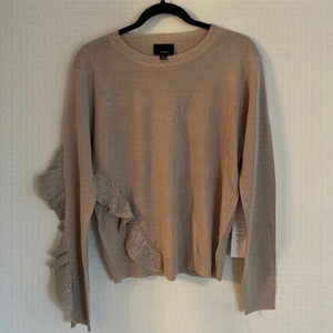 NWT lumiere sweater